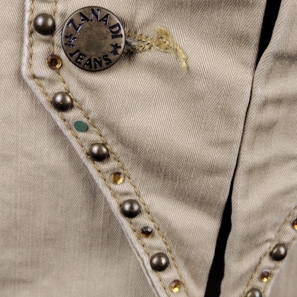 Zana Di Tan Embellished Long Sleeve Collarless Hook Front Below Waist Jacket - Picture 8 of 16